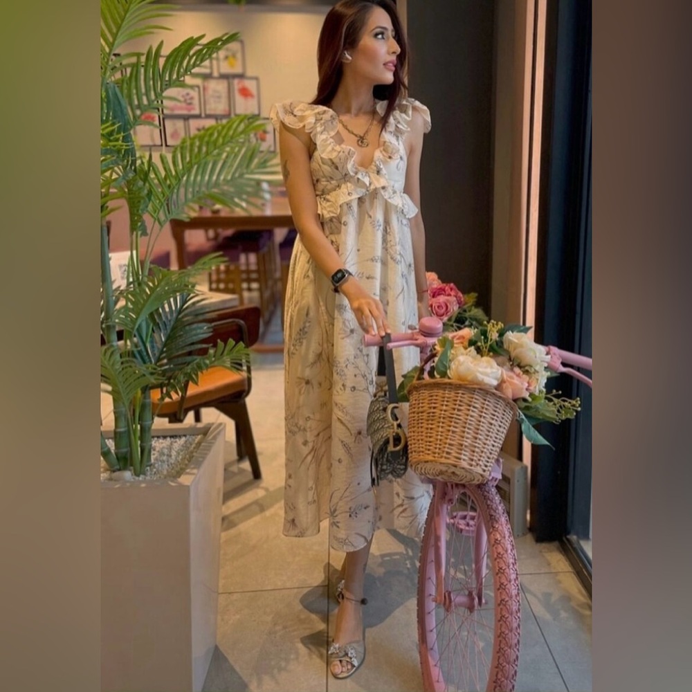 H&M Lyocell-blend Ruffled Dress - Picture 4 of 13